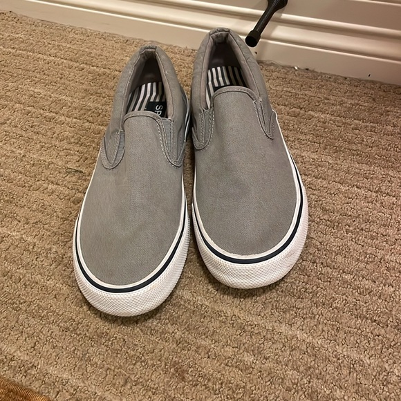 Men slip on shoe - Picture 2 of 3